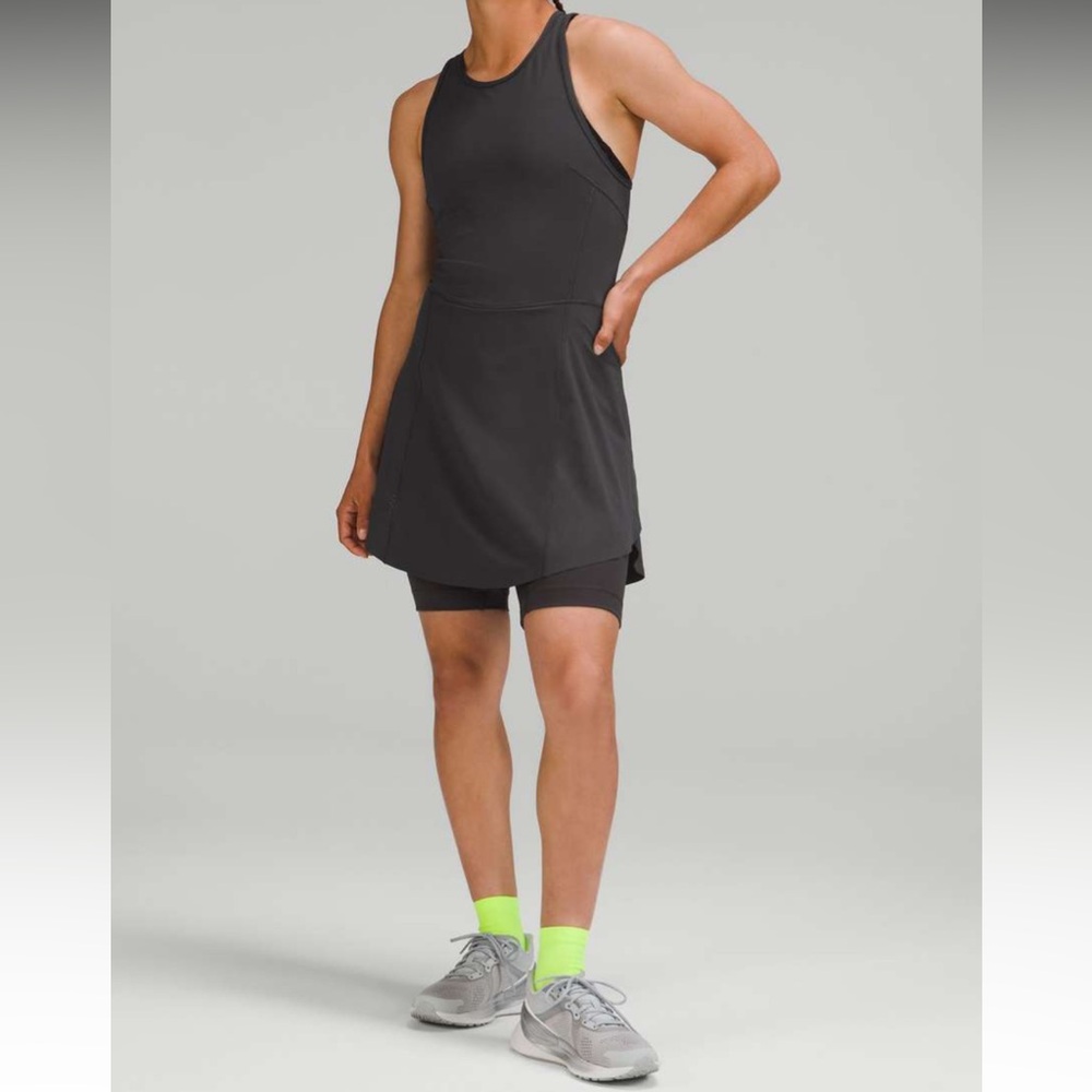 138. Lululemon Nulux Running Dress 8” size 6 in graphite grey